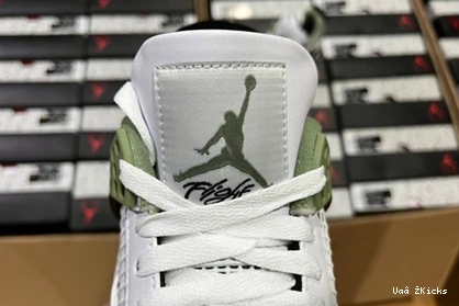 495 Sleek “Seafoam” 4 AQ9129- 340 Air Jordan 0705